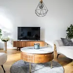4Ty3 Apartments - Spacious Apartment In The Heart Of The 8Th District Is Calling